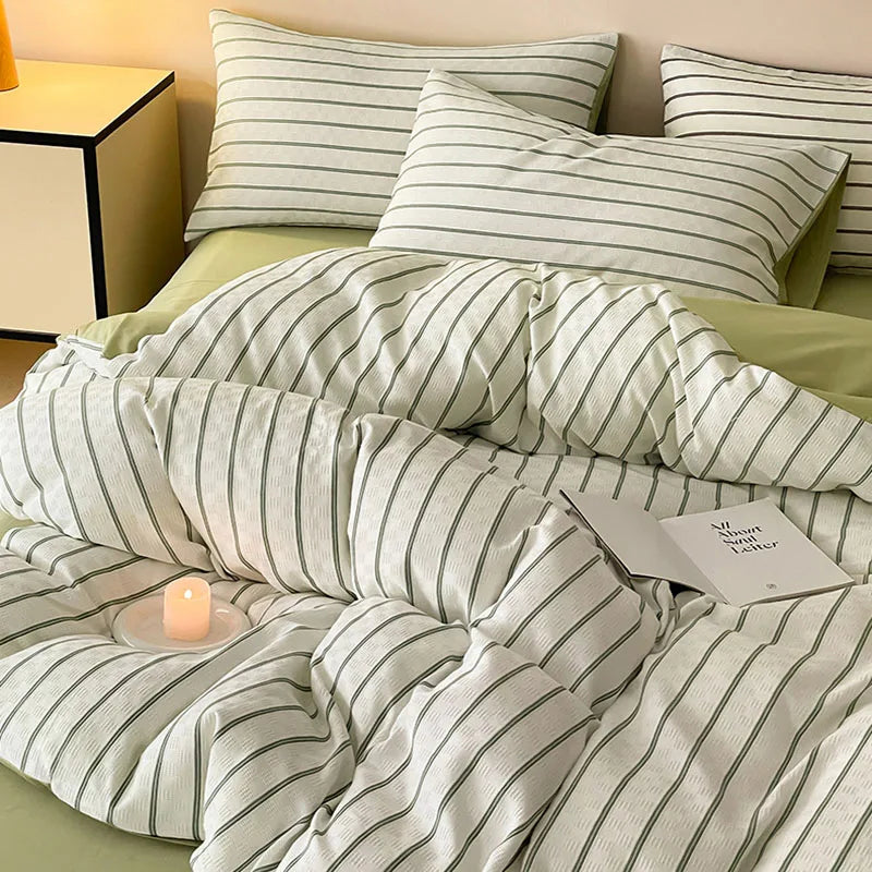 Afralia™ Luxe Striped Printed Bedding Set for All Seasons - Soft Duvet Cover Sets