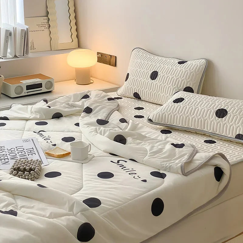 Afralia™ Lightweight Summer Quilt for Soft Cooling Comfort