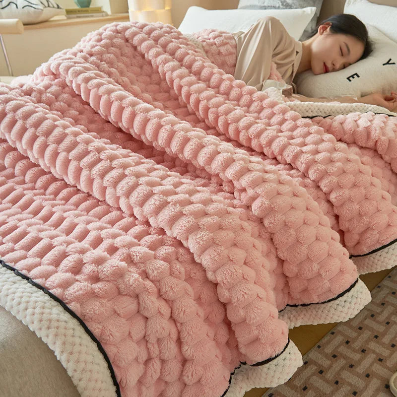Afralia™ Cozy Taffeta Velvet Blanket - Soft Plush Fluffy Warm Comforter for Bedroom