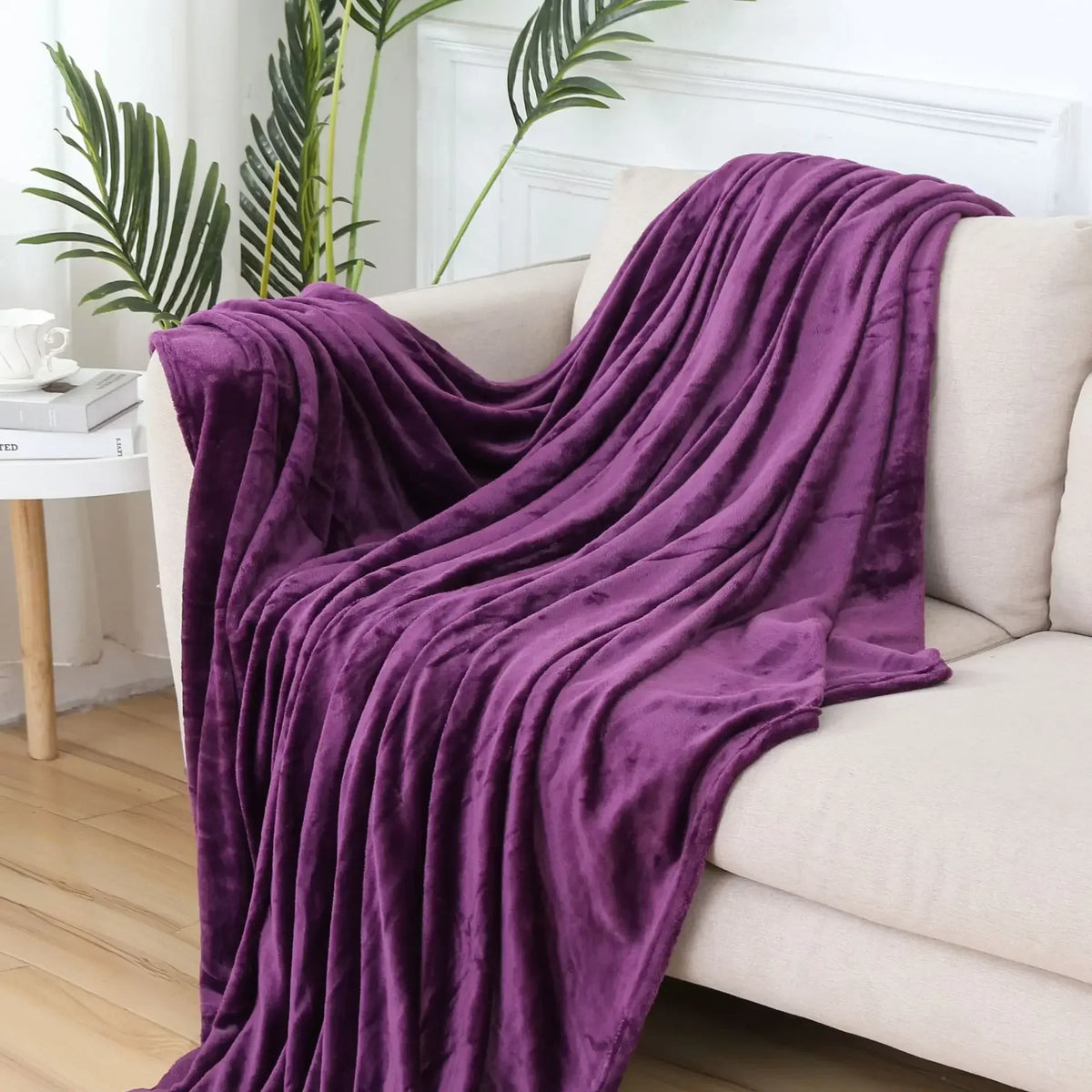 Afralia™ Cozy Flannel Warm Blanket: Soft Plush Coral Fleece Bed Cover & Shawl