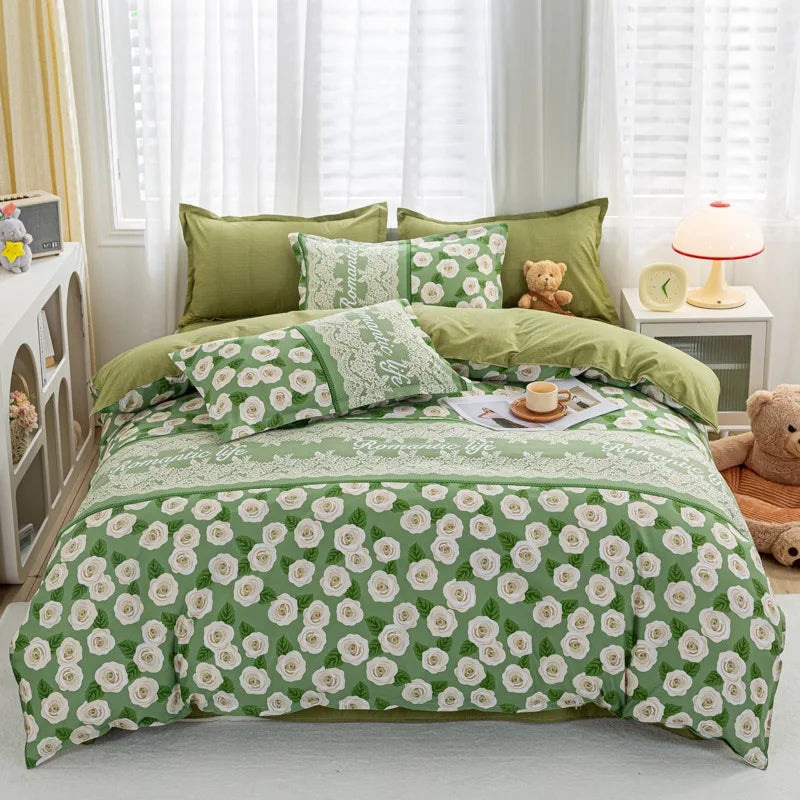 Afralia™ Animal Pattern Bedding Set - King/Queen Size Quilt Set for Comfortable Home.