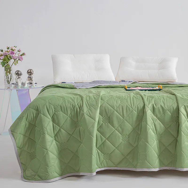 Afralia™ Summer Thin Silk Quilt, Lightweight Cool Silk Air-Conditioned Blanket