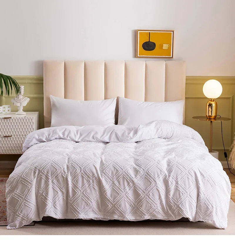 Afralia™ White Nordic Style Cut Flowers Duvet Cover Set for King, Queen, Twin Sizes