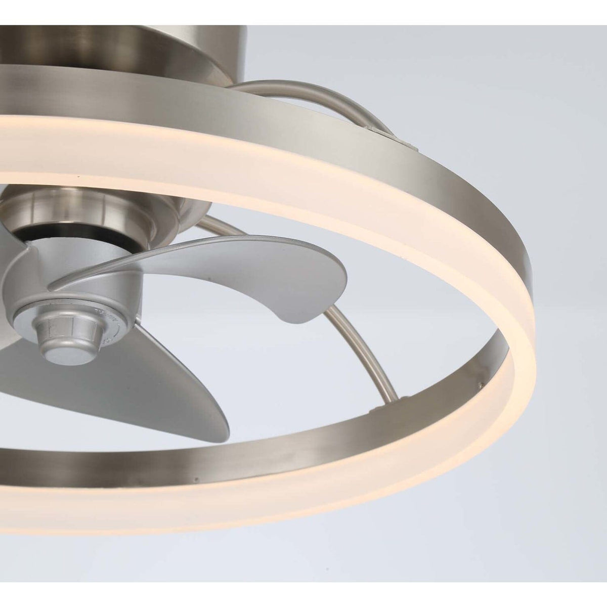 Avel Indoor SureSpeed Low Profile Fandelier 20 inch with Light and Remote