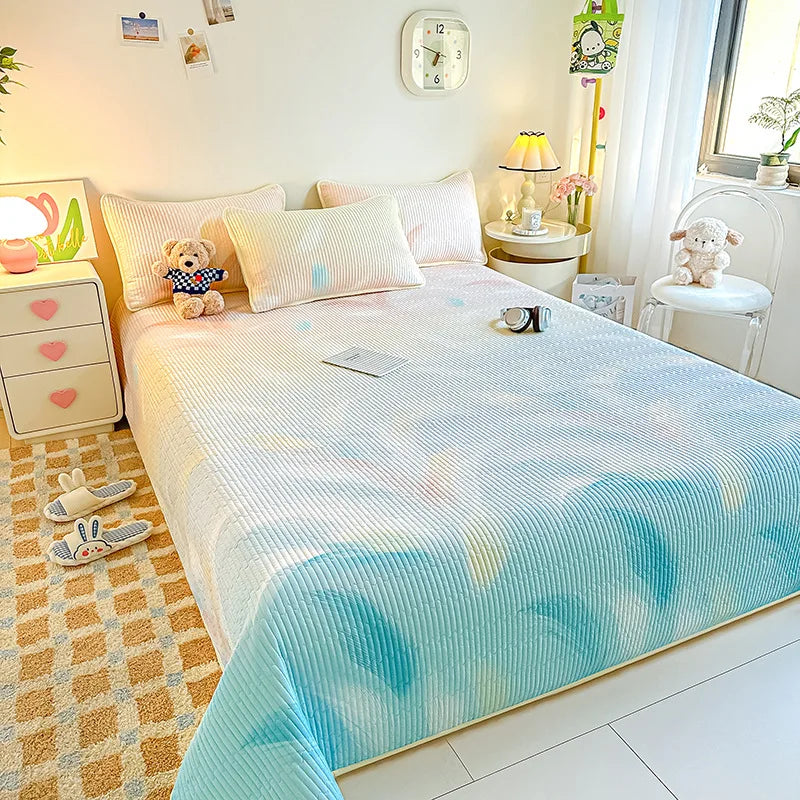 Afralia™ Dreamy Gradient Single Bedspread: Anti-Slip, Thick Quilted Mattress with Four Season Versatility
