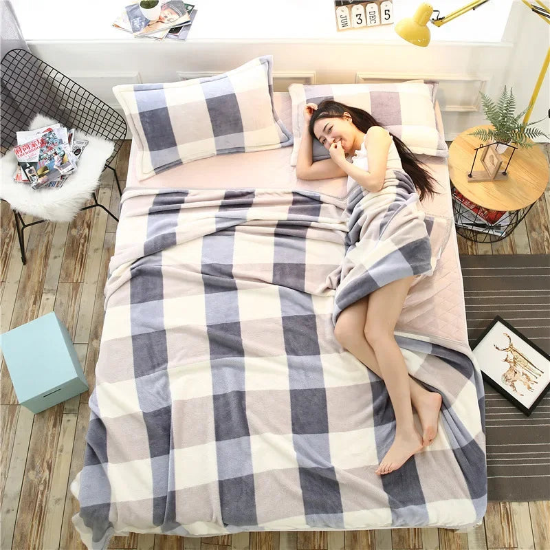 Afralia™ Coral Fleece Flannel Flower Printed Blanket for Single/Queen/King Beds