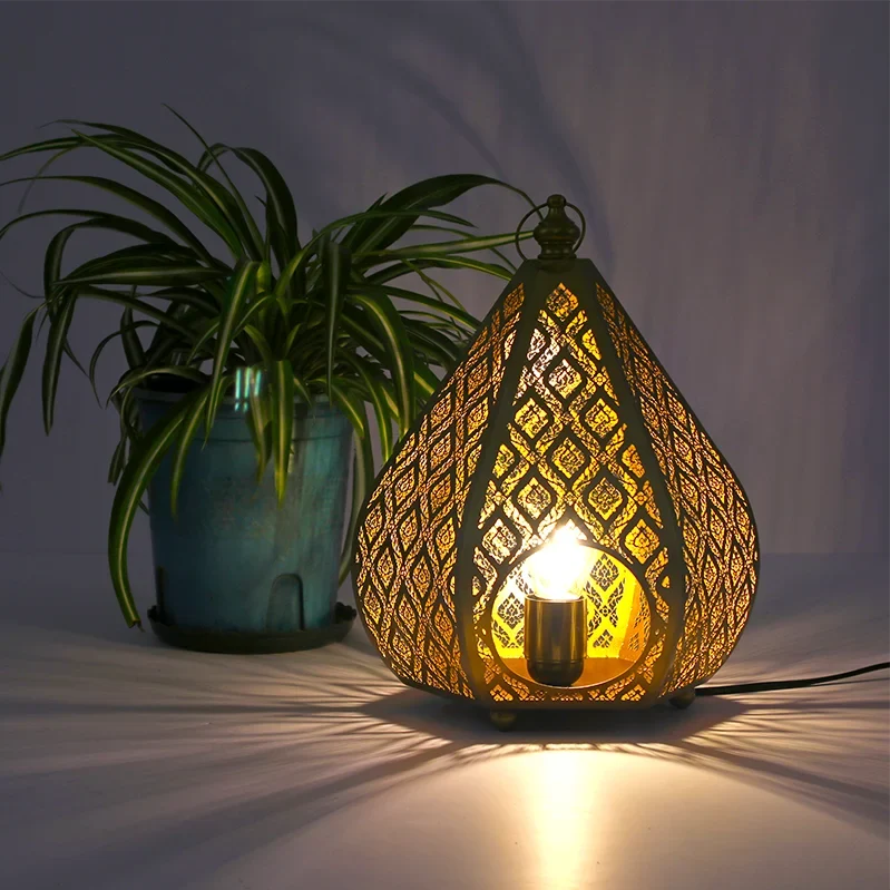 Afralia™ Gourd Candle Holder: European Retro Light Luxury Table Decor Ornament