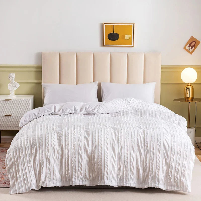 Afralia™ White Nordic Style Cut Flowers Duvet Cover Set for King, Queen, Twin Sizes