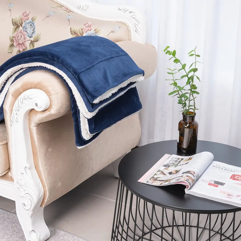 Afralia™ Cozy Double-Layer Lamb Fleece Blanket - All Season Warmth Bedspread